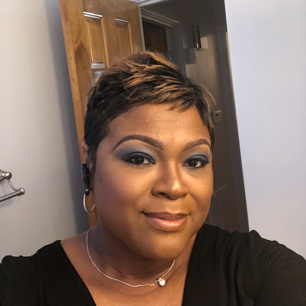 Meet your Posher, Carmelita